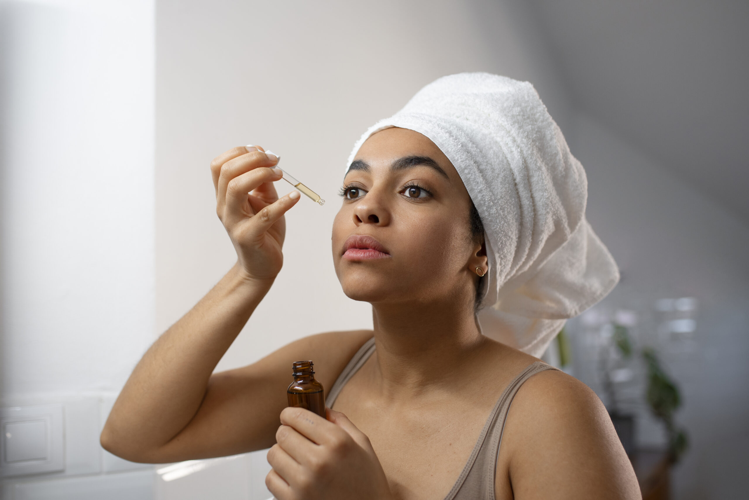 The Ultimate Guide to Retinoids: Choosing the Right Strength for Your Skin Type