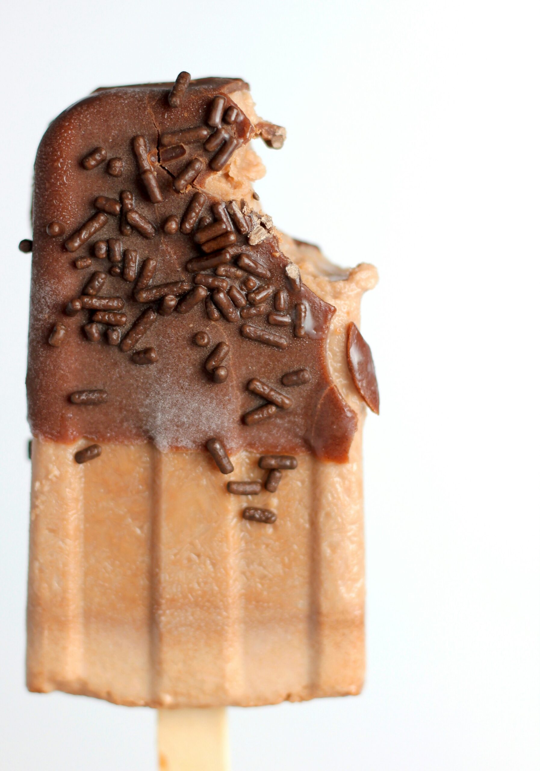 Healthy No-Churn Vegan Nutella Ice Cream (Naturally Sweetened)